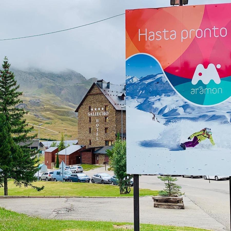 Apartamentos Formigal Eksteriør billede